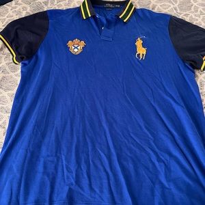Ralph Lauren polo shirt . Barely worn like new